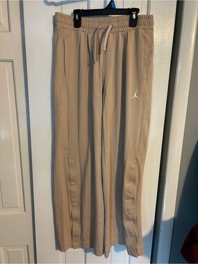 Jordan Tan Lightweight Jogger Pants with Drawstring Waist